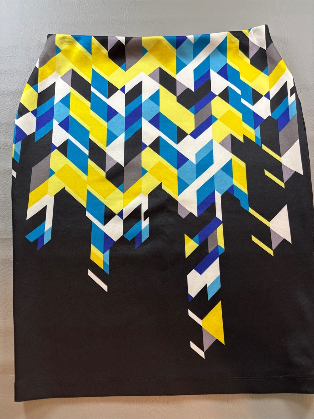 Bisou Geometric Print Pencil Skirt - Black with Yellow & Blue Size Large